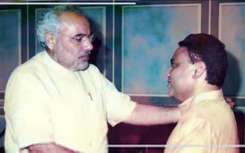 VVIP Guest Honorable CM Narendra Modi Visiting Hotel Crown